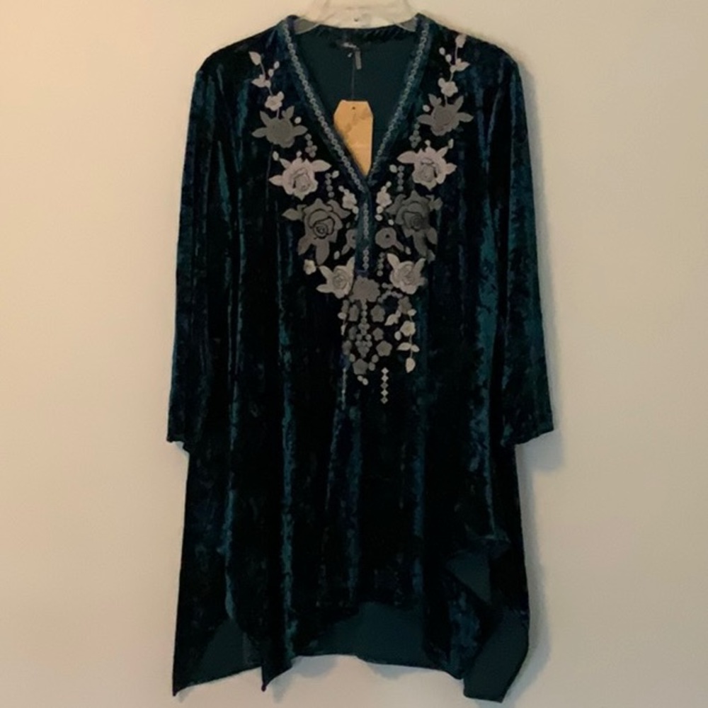 Dark Teal velvet tunic. Size large